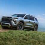 2024 Chevrolet Traverse Off Road Front View
