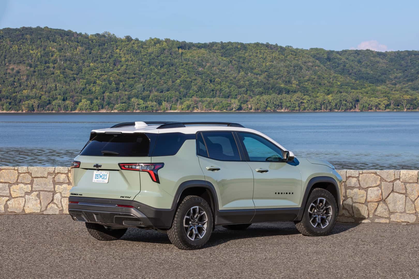 2026 Chevrolet Equinox Activ Rear