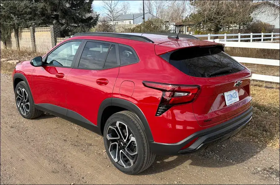 2026 Chevrolet Trax 2RS Apex Red