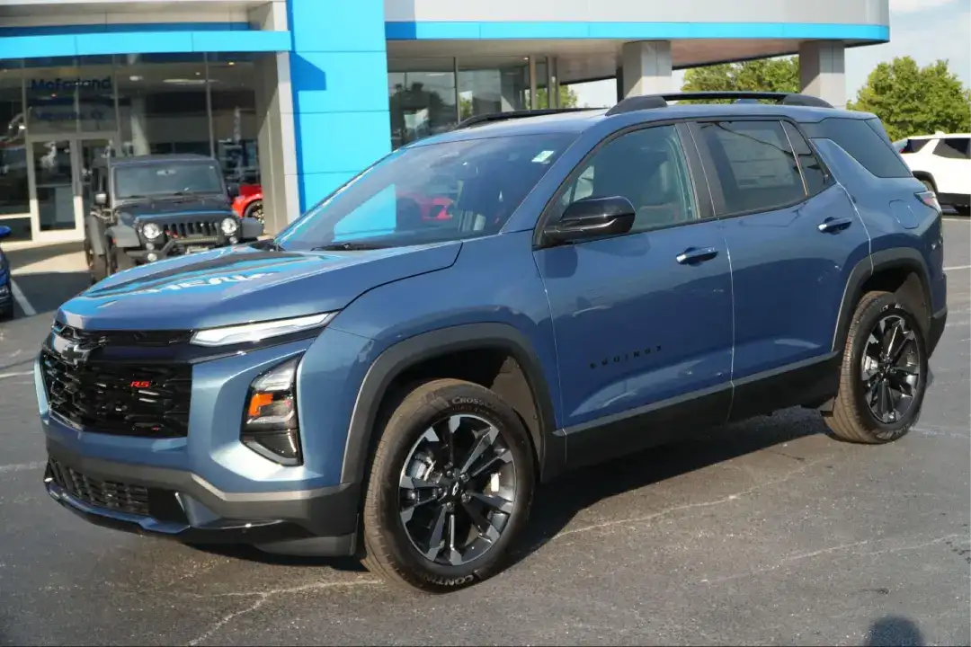 trax-side-view