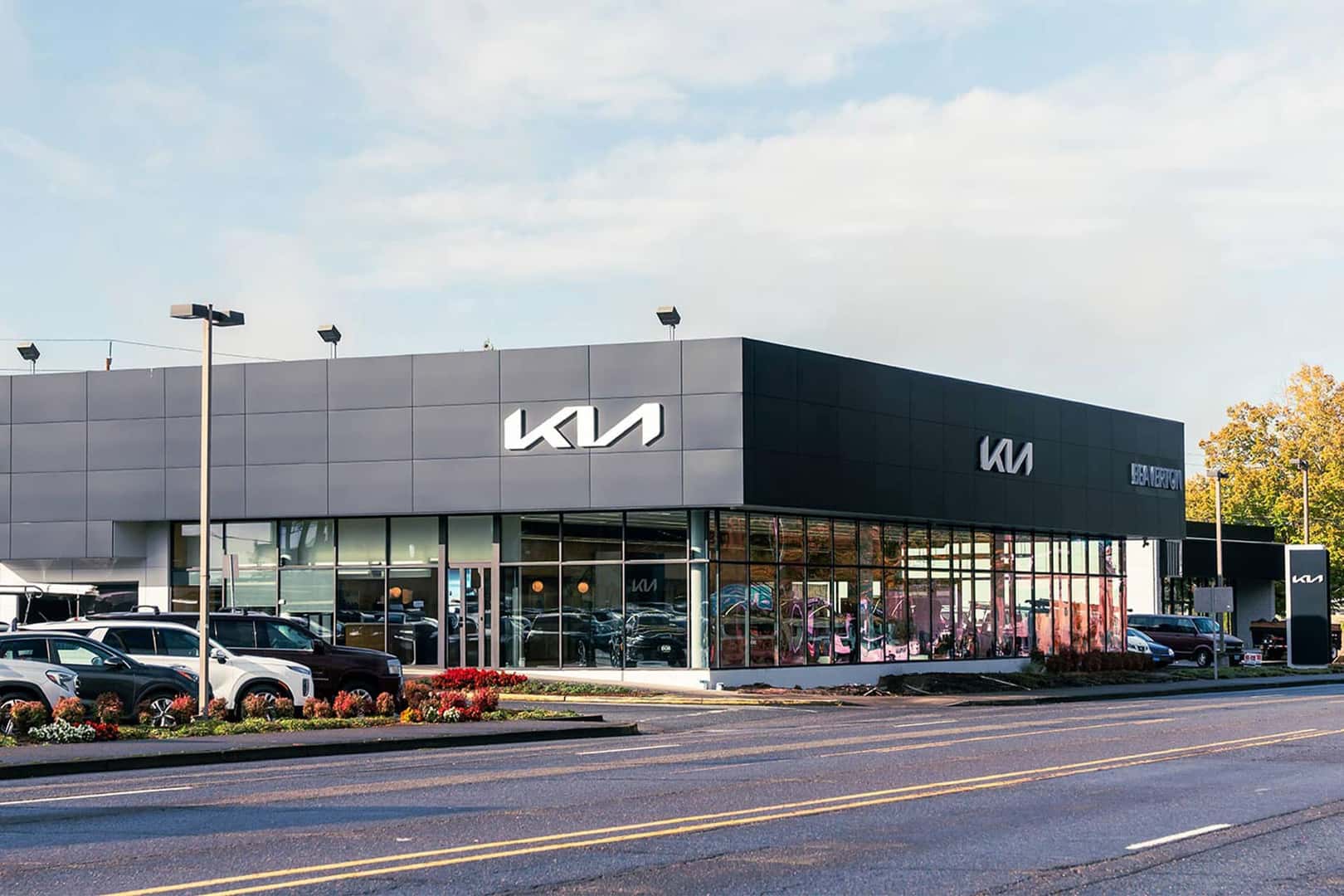 Beaverton Kia Storefront off of Canyon Road in Beaverton Oregon.