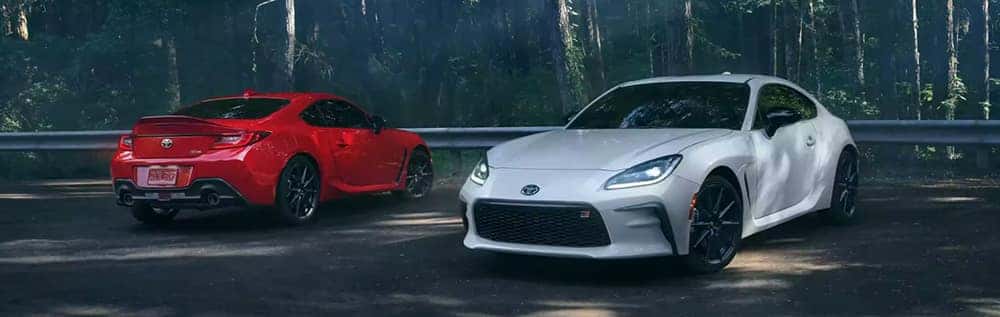 2023 toyota gr86 models in red and white