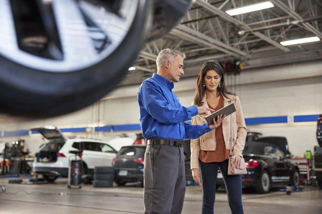 VW Service Bay - Consultant and Customer