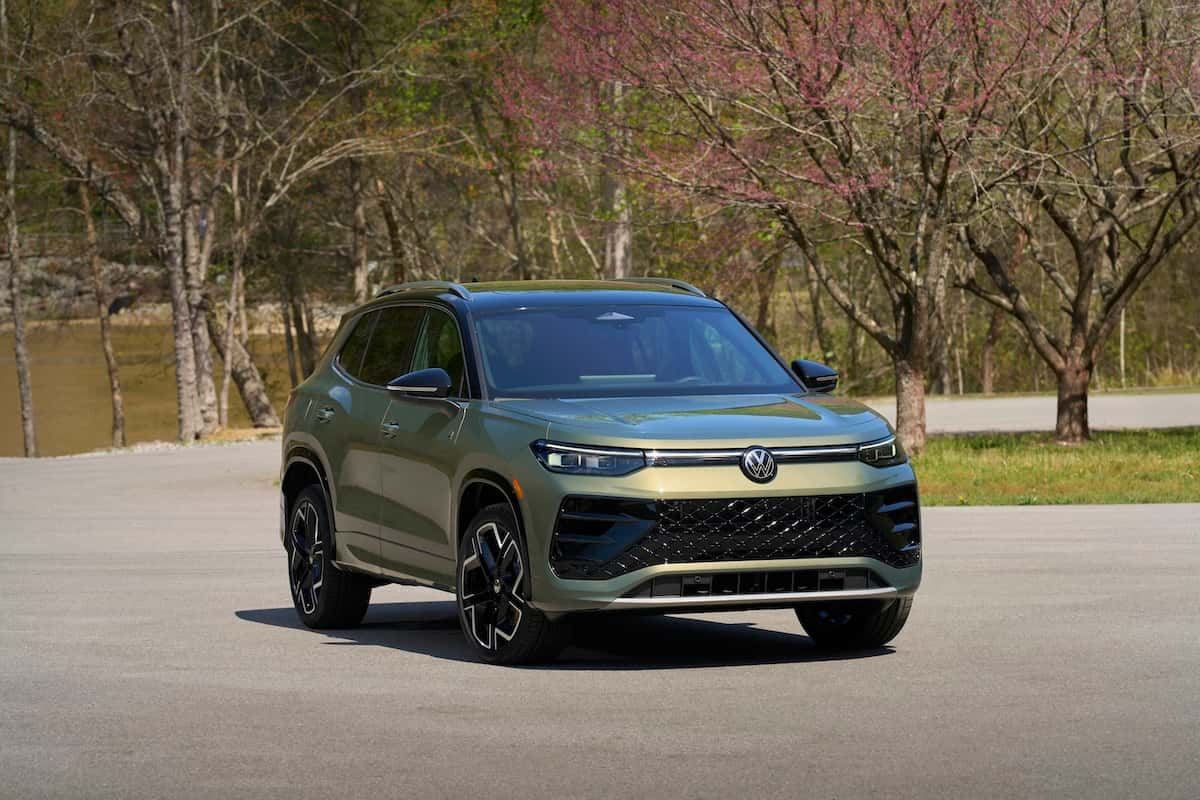 2026 Tiguan in Avcado Green