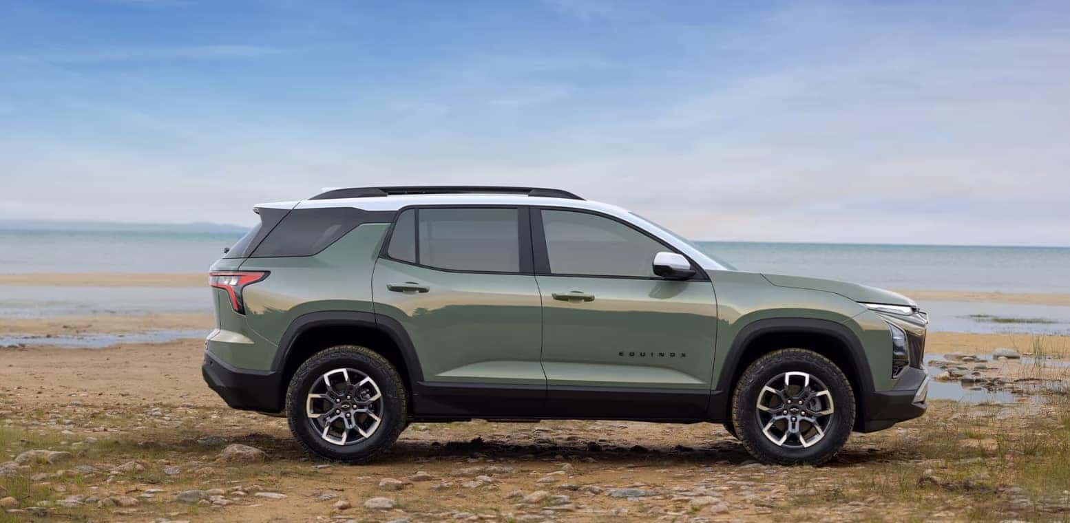 New green 2026 Chevy Equinox for sale in Grove City, OH