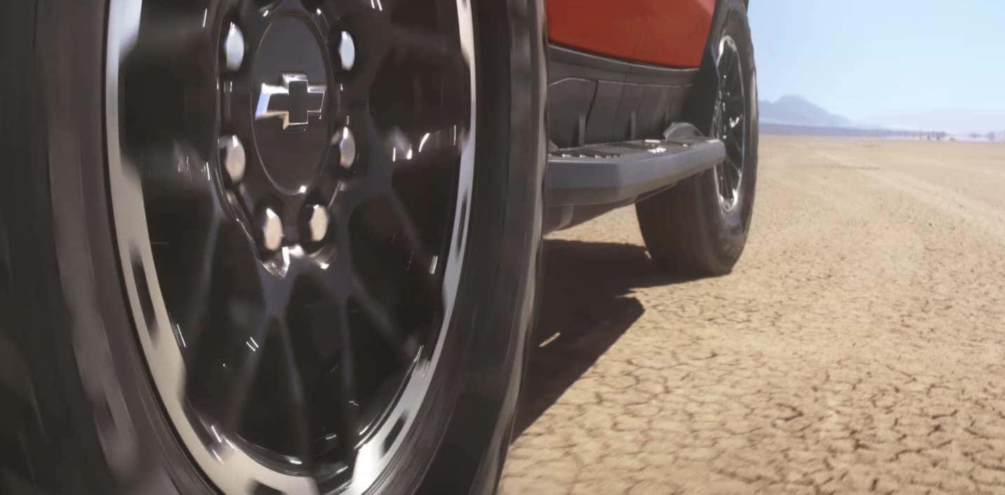Wheels of Habanero Orange 2026 Chevy Silverado EV near Ashville, OH