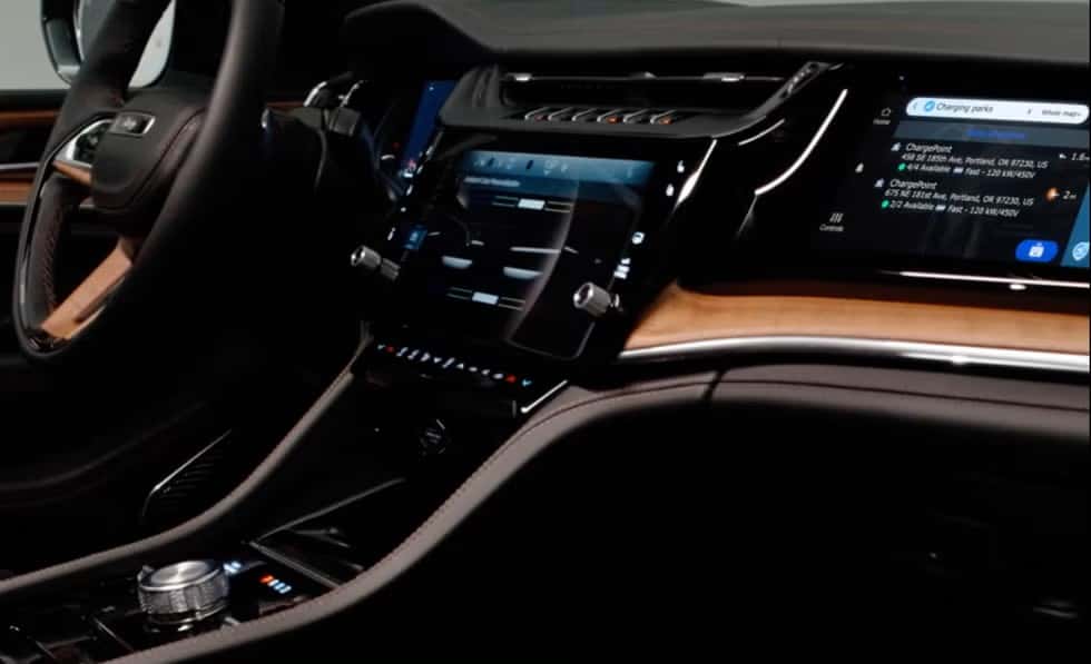 close-up of the 2026 jeep grand cherokee interior 