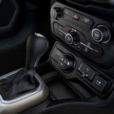 2018 Jeep Renegade shifter