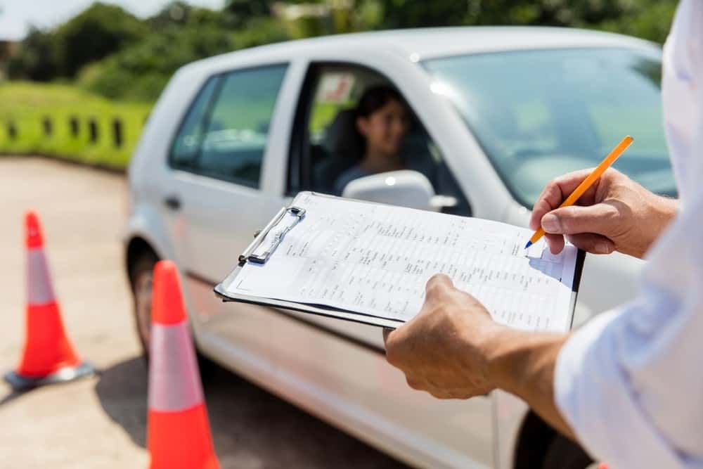 dmv renew license ny eye test locations