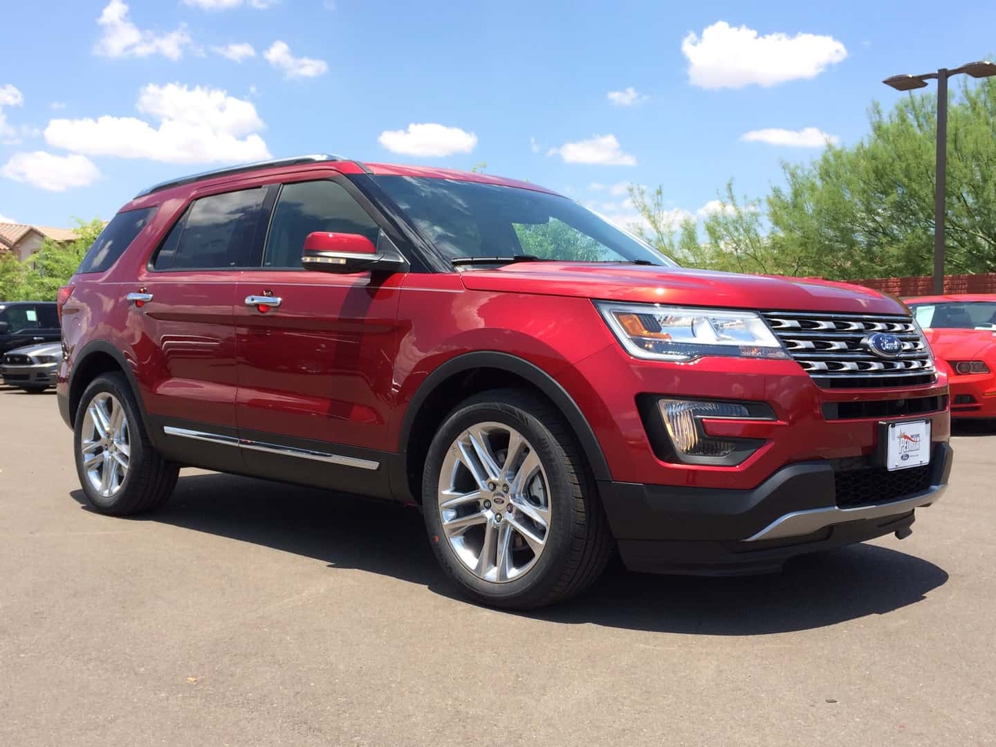 2016 Ford Explorer Gets Visual Updates Platinum Trim