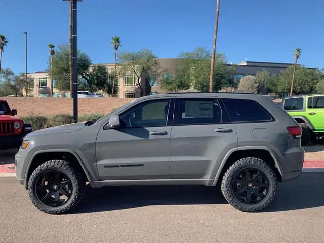 2018 jeep grand cherokee lift