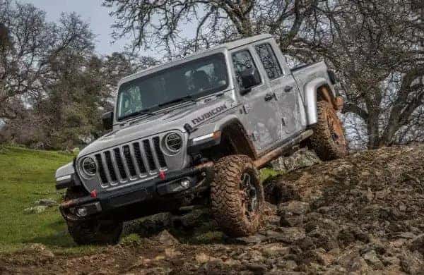 Jeep Gladiator vs. Toyota Tacoma
