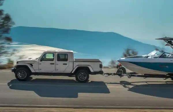 Gladiator offers a Best-in-Class available 7,650-pound gas towing capacity
