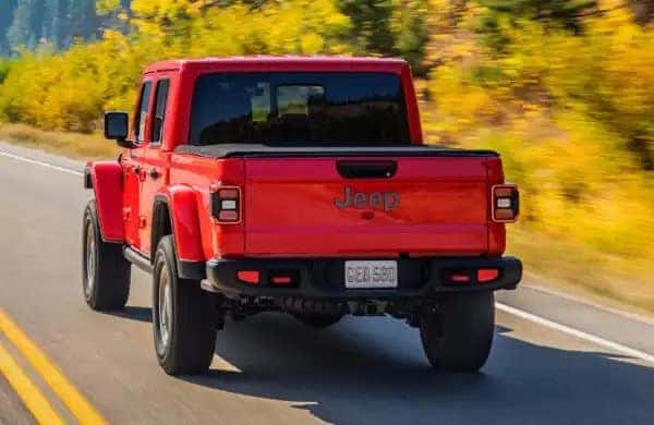 Brand style meets true pickup truck design. There’s only one Jeep Gladiator.
