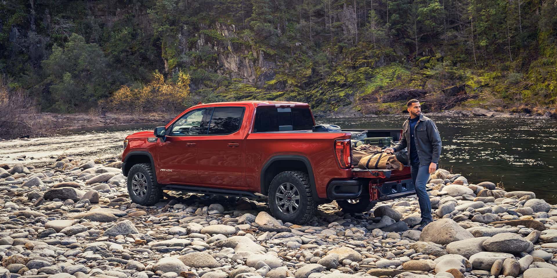 2026-sierra-1500-red-side