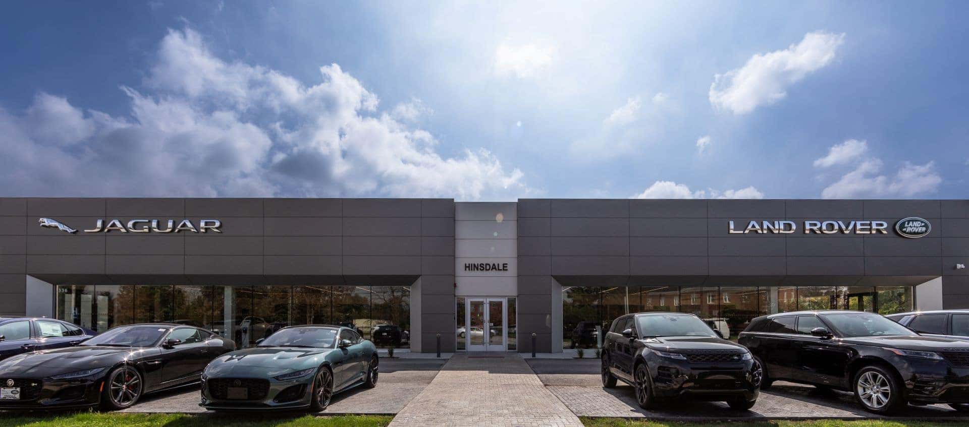 5 Reasons to Buy Your Next Used Luxury Car from Land Rover Hinsdale