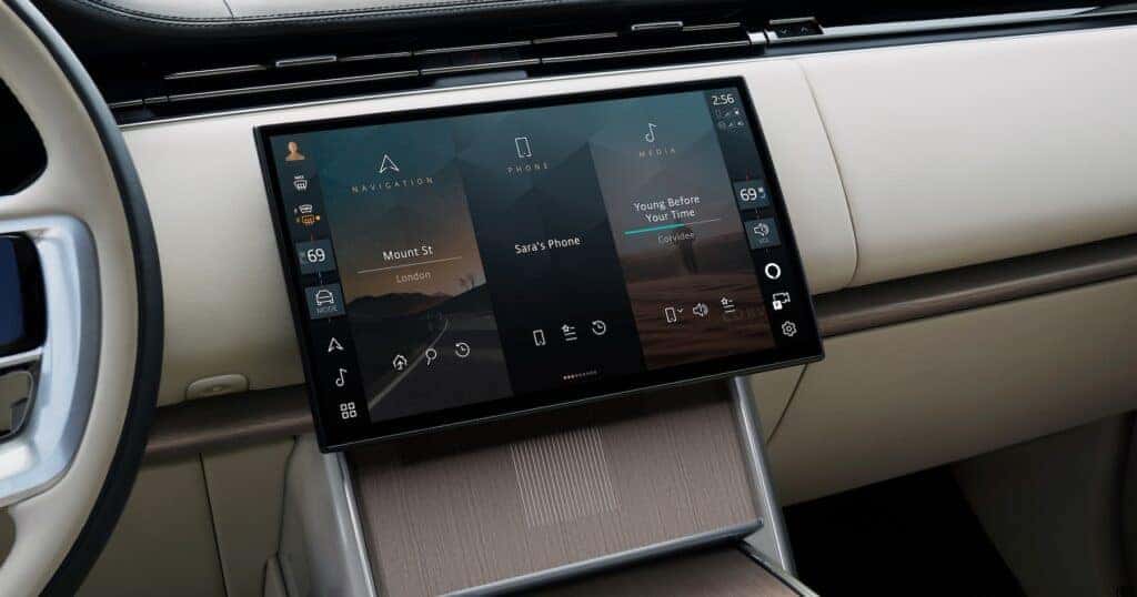 2025 Range Rover Screen