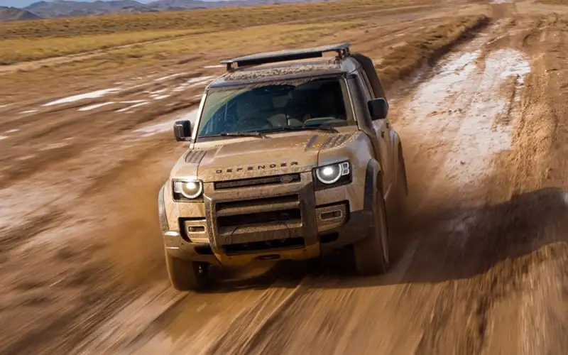 Land Rover Defender 110 Off-Road