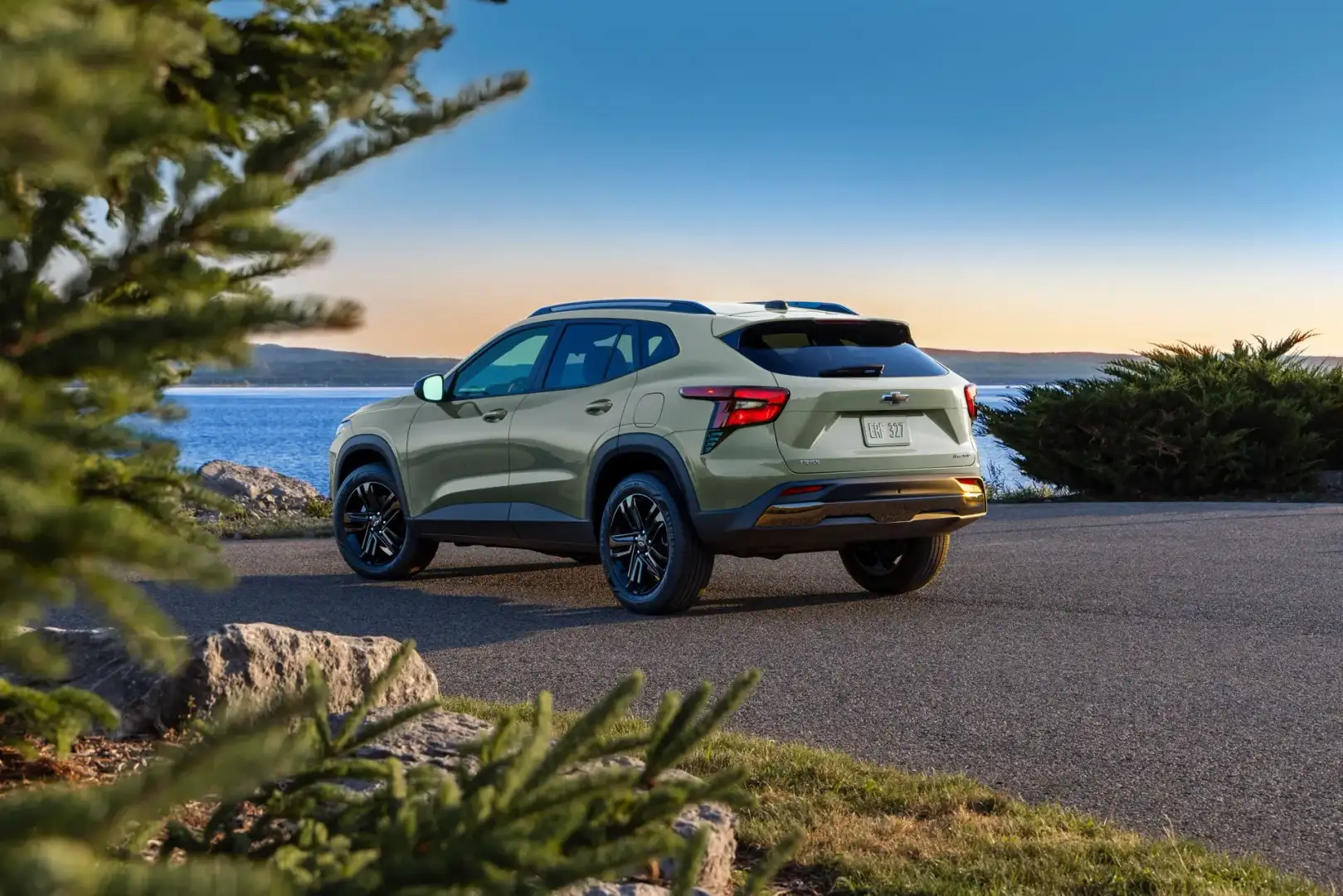 Rear view of the Green 2026 Chevrolet Trax Activ