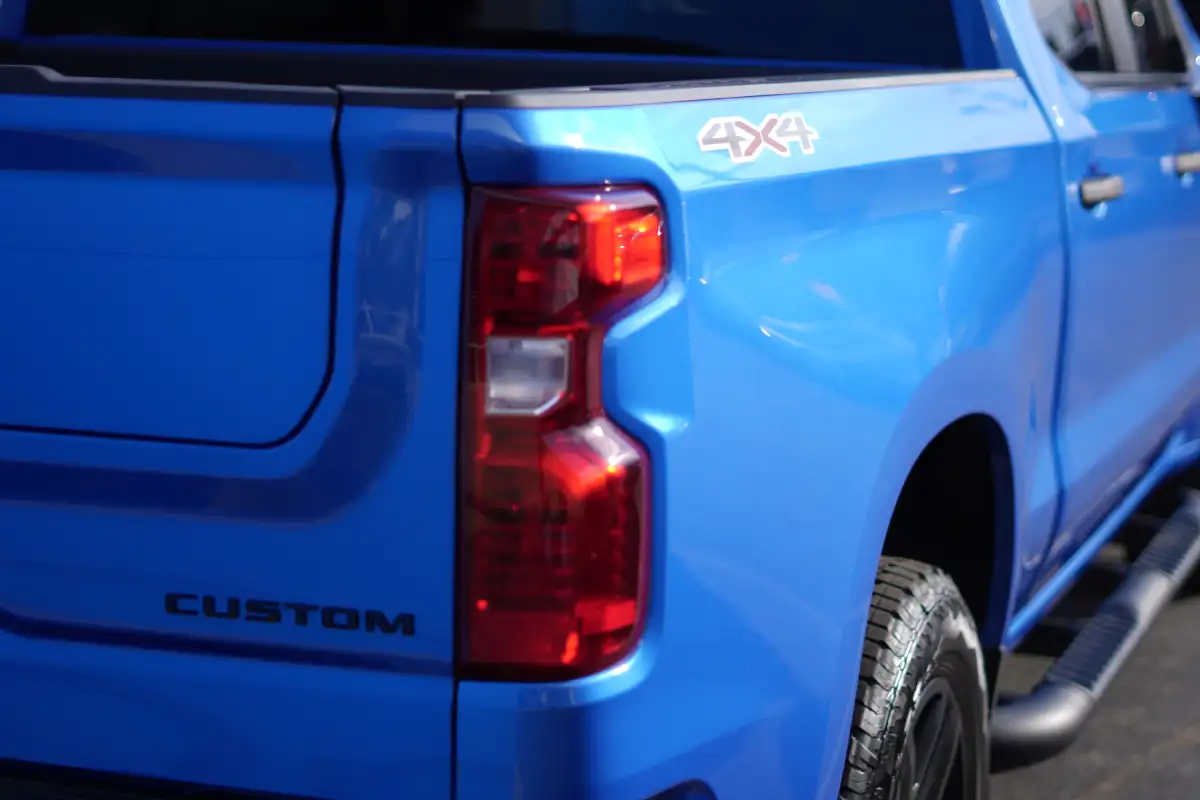Chevy Silverado 1500 Custom