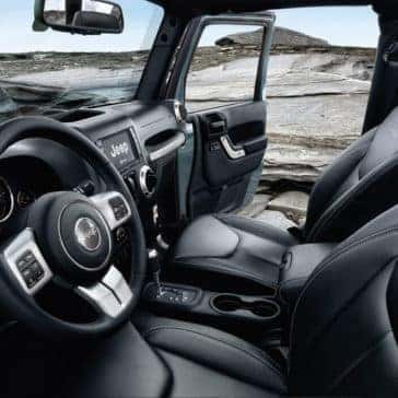 2017 Jeep Wrangler Interior Front Seating and Dashboard
