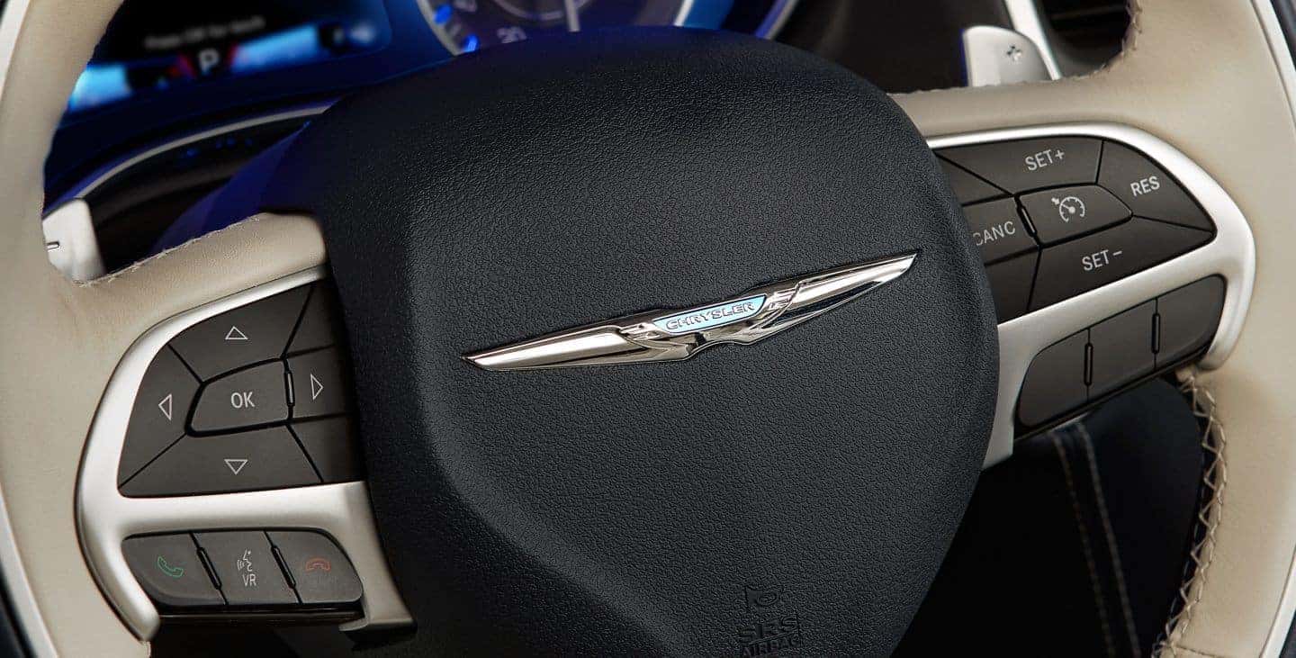 2018 Chrysler 300 Interior Features