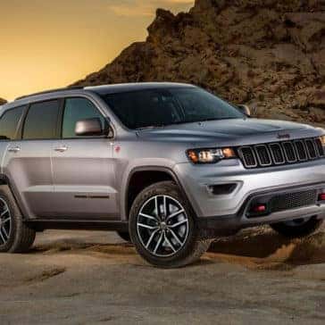 2018 Jeep Grand Cherokee Trailhawk Off-Roading