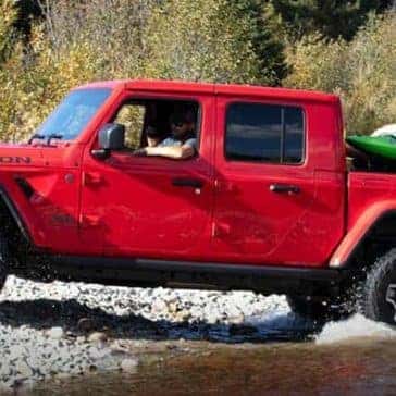 2020-Jeep-Gladiator-Crossing-Stream