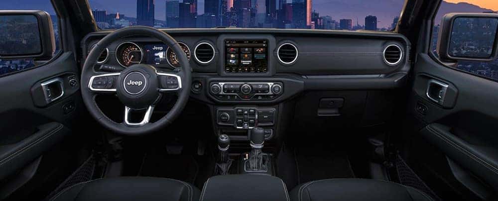 2020-Jeep-Gladiator-dashboard