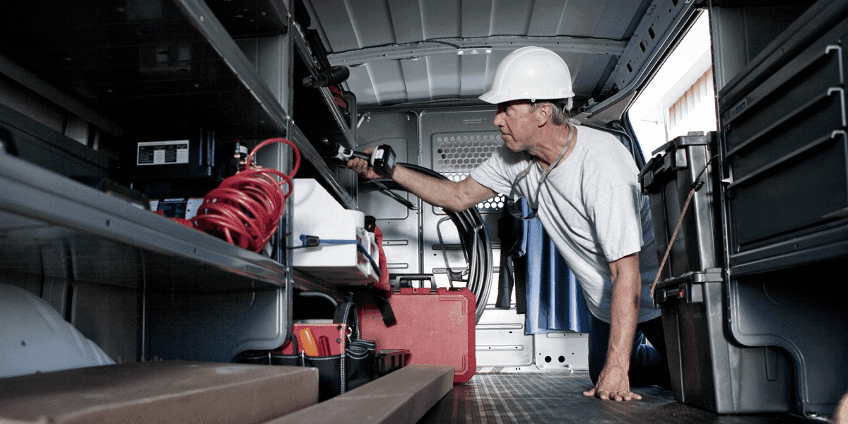 gmc-savanna-cargo-construction-interior