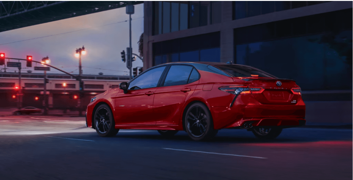 How Does the 2024 Toyota Camry Hybrid Work? | Schaumburg Toyota