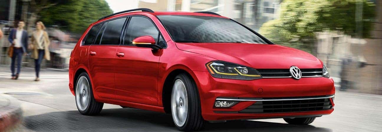 rietje meer en meer Vervreemding 2019 Volkswagen Golf SportWagen Overview: Features and Highlights