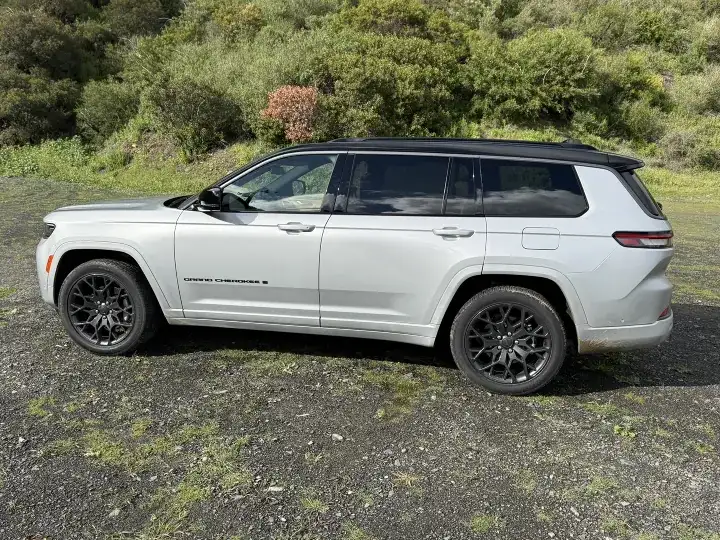 New 2027 Jeep Grand Cherokee L for Sale Near Lovington, NM