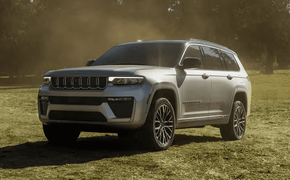 Take the Road in a New 2026 Jeep Grand Cherokee L for Sale Near Lubbock