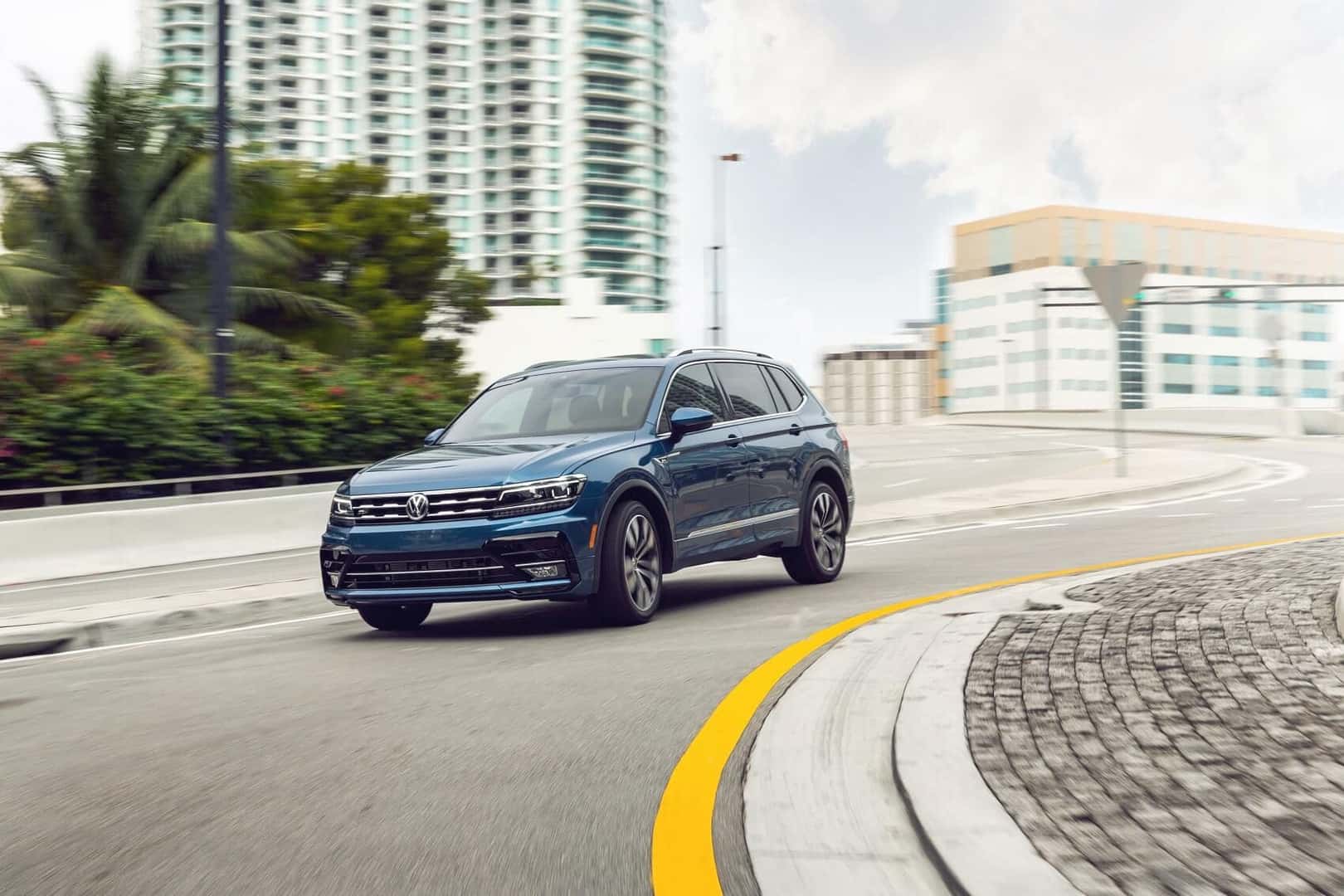 Volkswagen Tiguan Driving