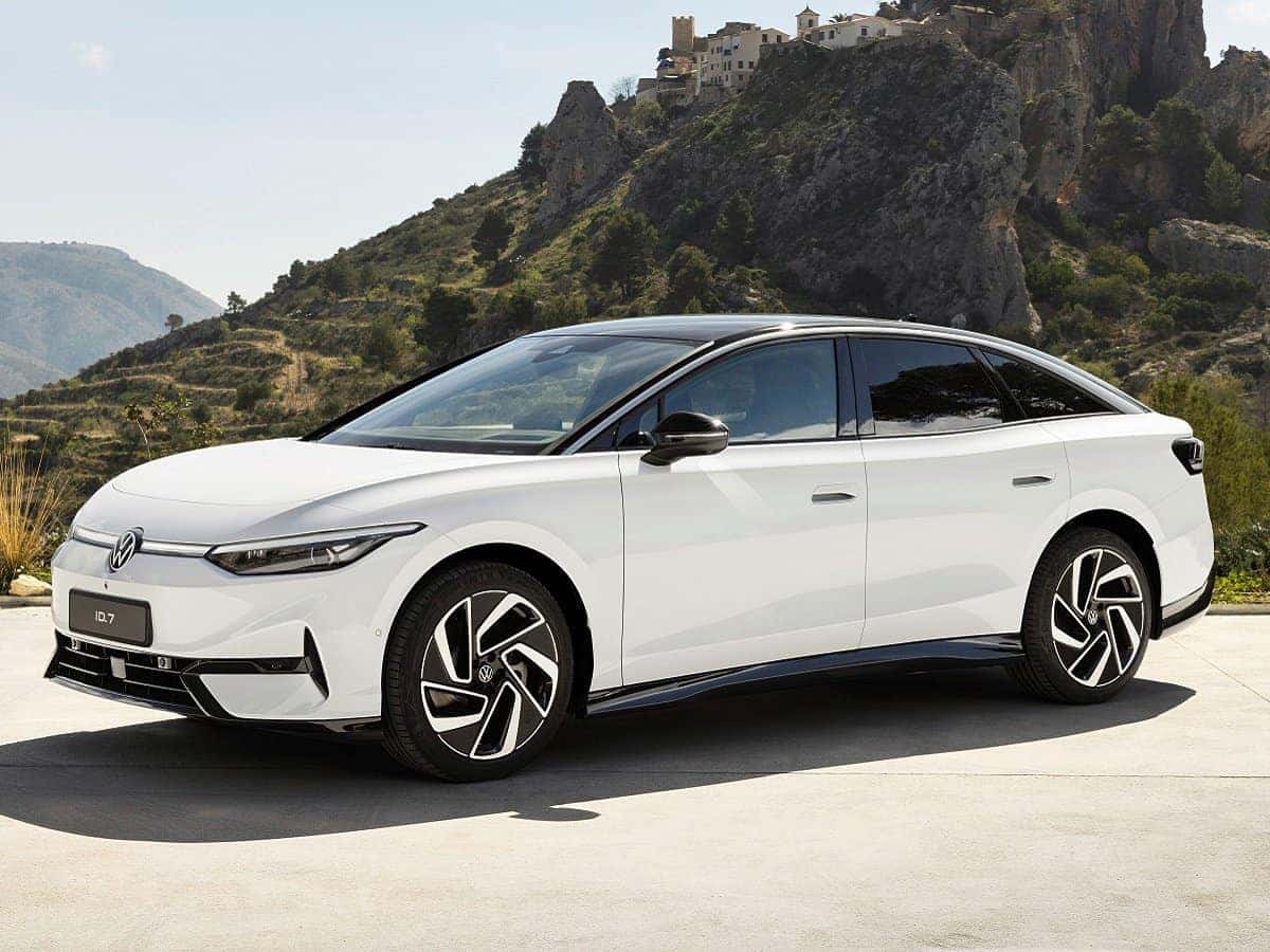 2025 Volkswagen ID.7 EV Preview
