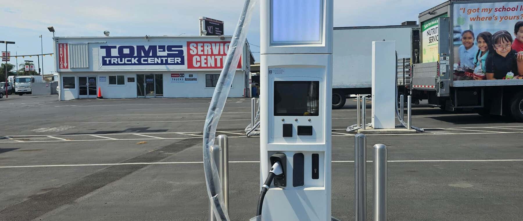 tom's truck center charging