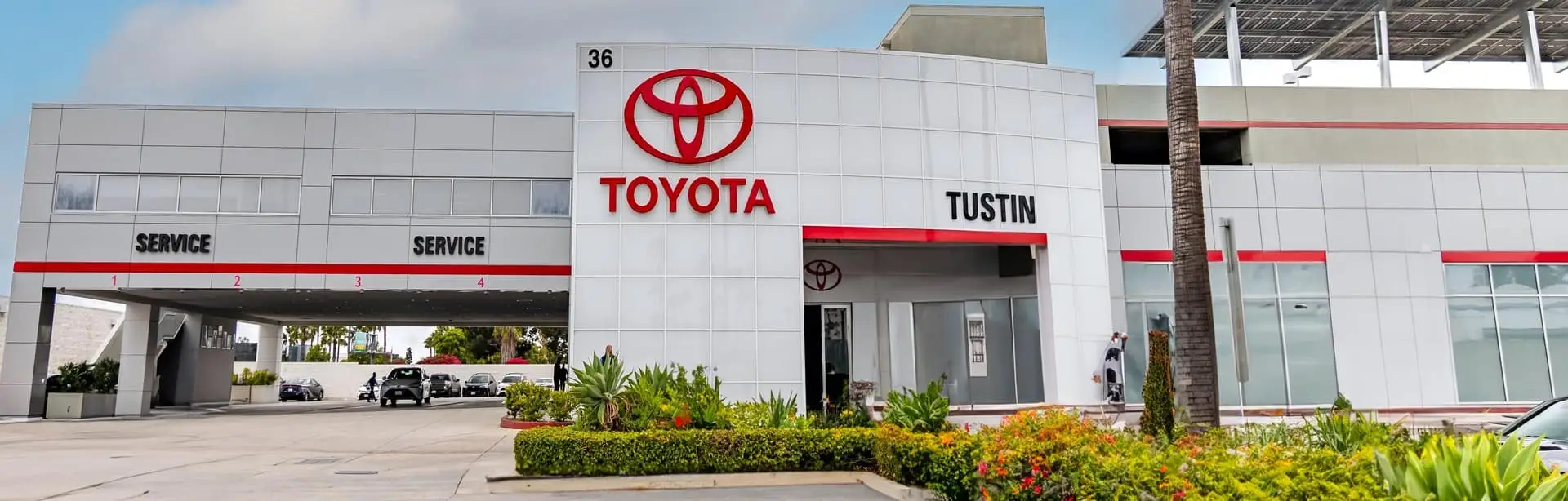 Toyota Dealership in Tustin | Tustin Toyota