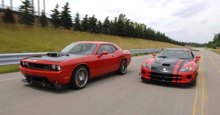 Dodge Viper And Dodge Challenger Srt Hellcat Face Off