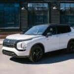 White Diamond with a Black Roof Mitsubishi Outlander Plug-in Hybrid 2025